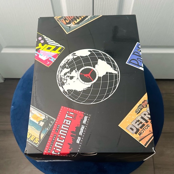 Women’s Air Ship PE SP “Forget-Me-Nots” - Picture 7 of 10